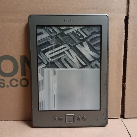 AMAZON KINDLE READER D01100