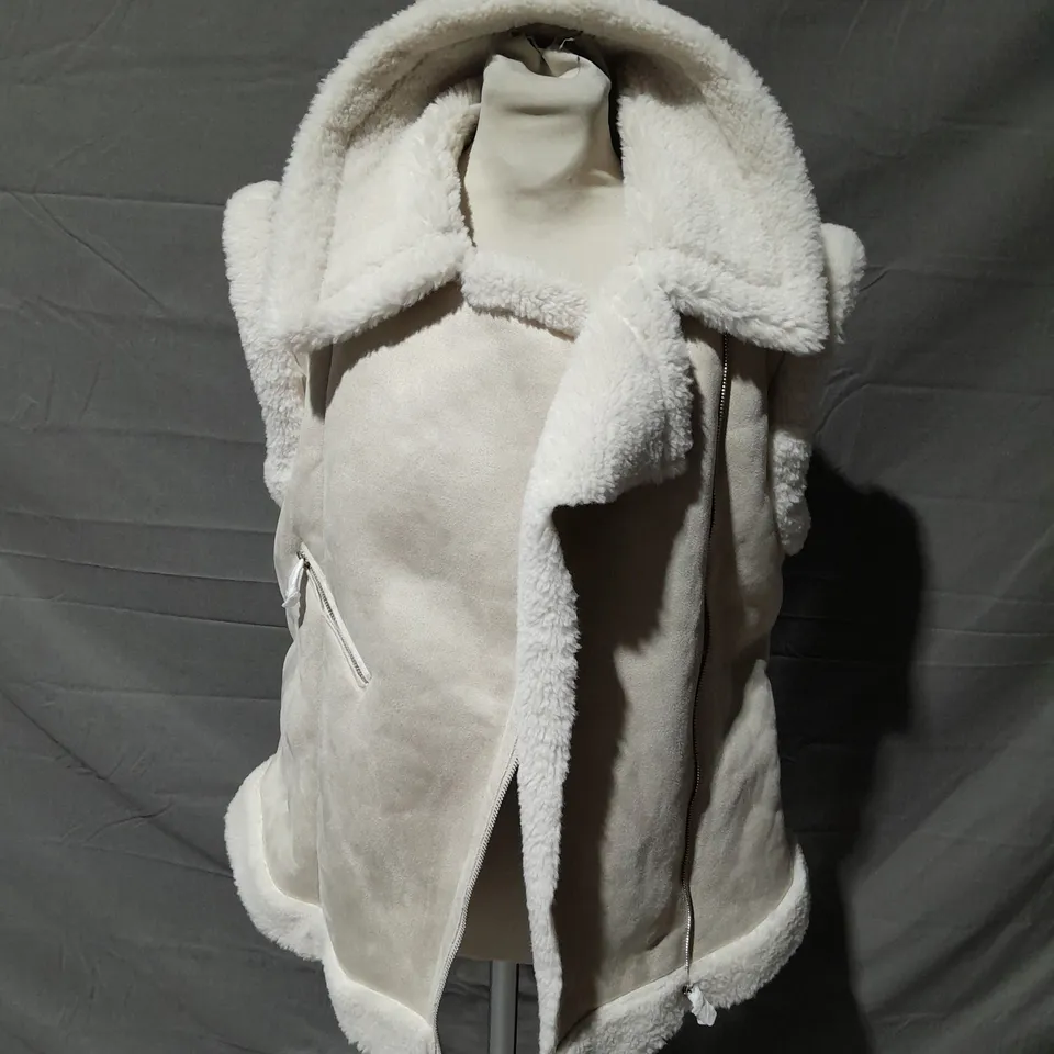 RIVER ISLAND IN OTHER WORDS GILET SIZE SMALL