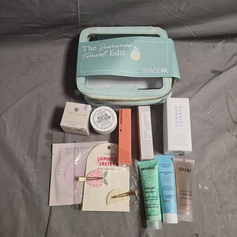 SPACE NK THE SUMMER TRAVEL EDIT BEAUTY SET TO INCLUDE - SUMMER FRIDAYS HYDRATING MIST - SOL DE JANEIRO BEIJA FLOR ELASTI-CREAM - DEDCOOL EAU DE PARFUM - ETC