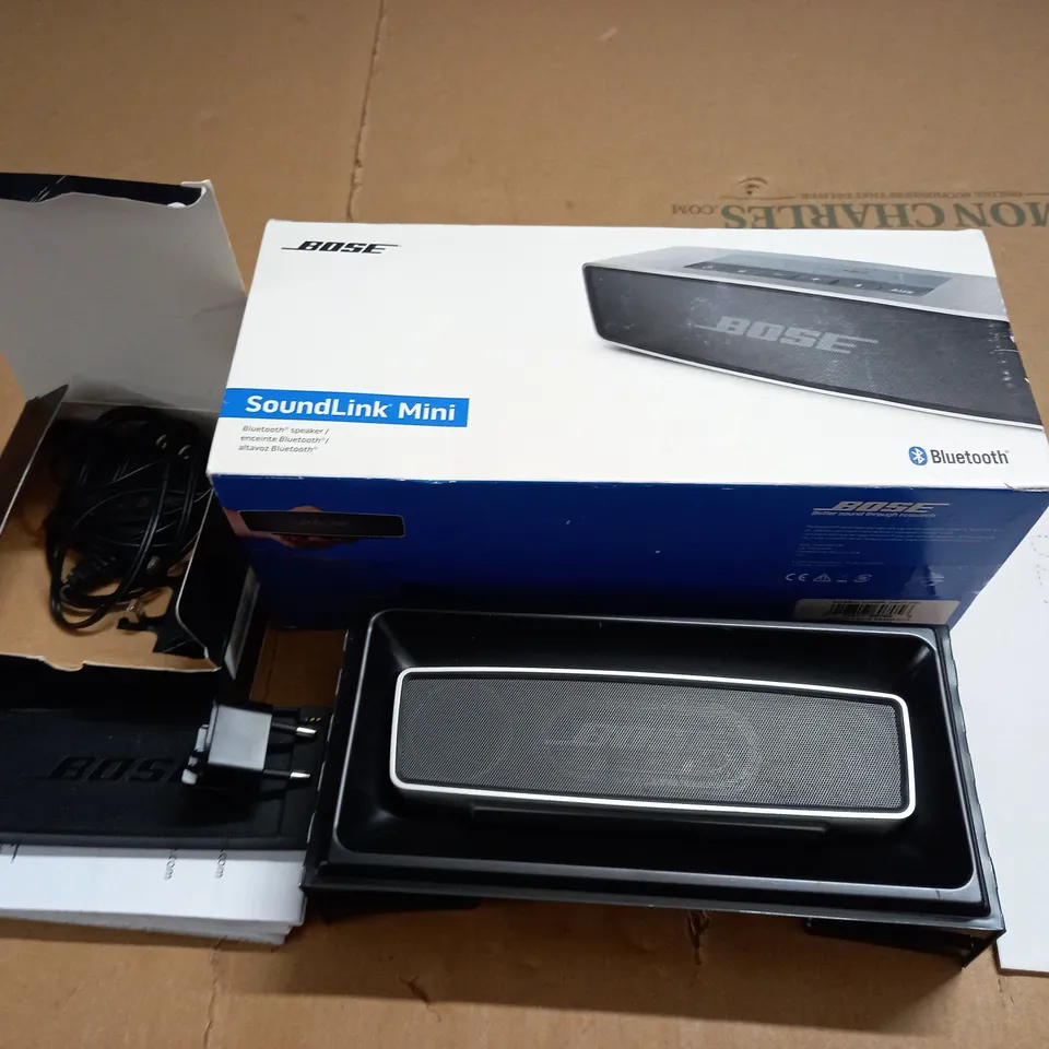 BOXED BOSCH SOUNDLINK MINI BLUETOOTH SPEAKER