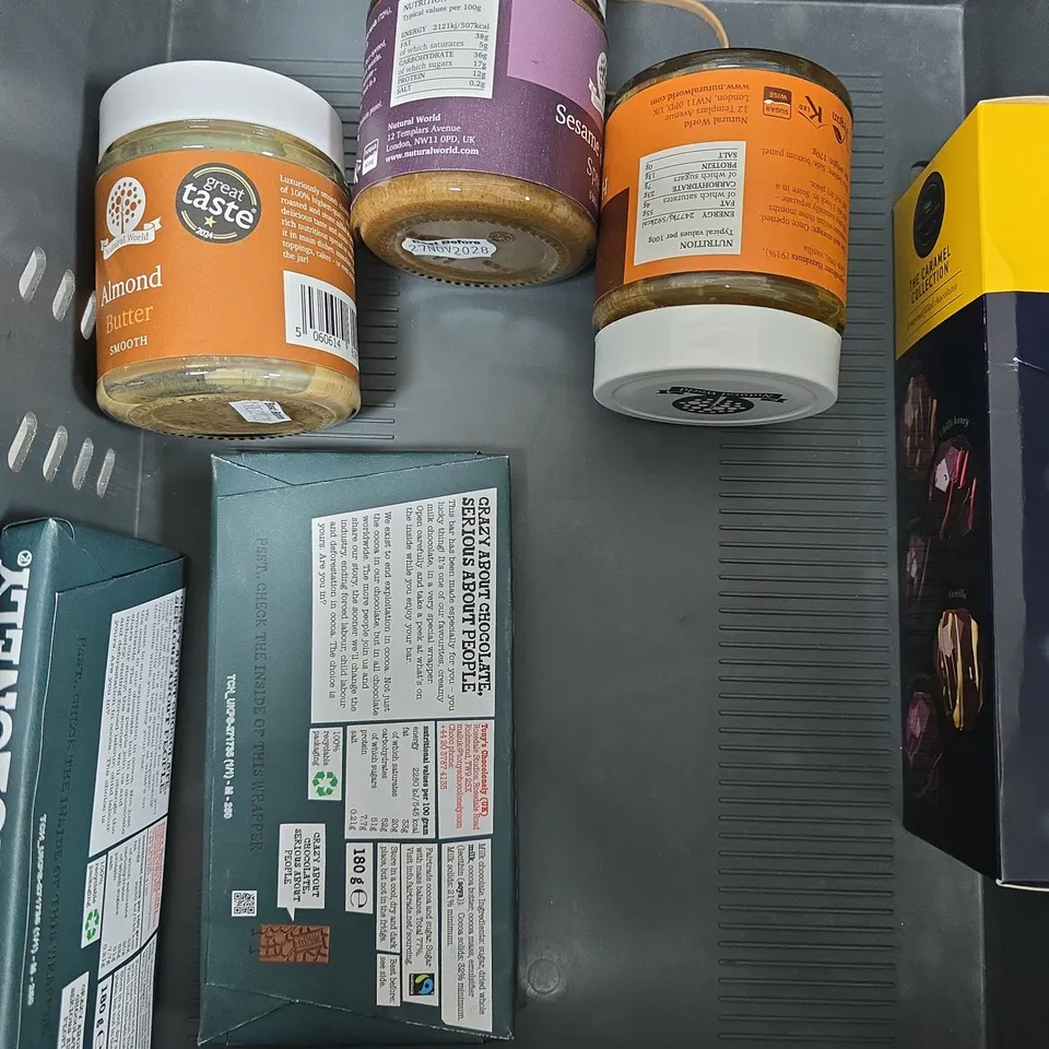 APPROXIMATELY 10 ASSORTED FOOD/DRINK PRODUCTS TO INCLUDE TONY'S CHOCOLATE, GUYLIAN CHOCOLATES, HAZELNUT SPREAD ETC
