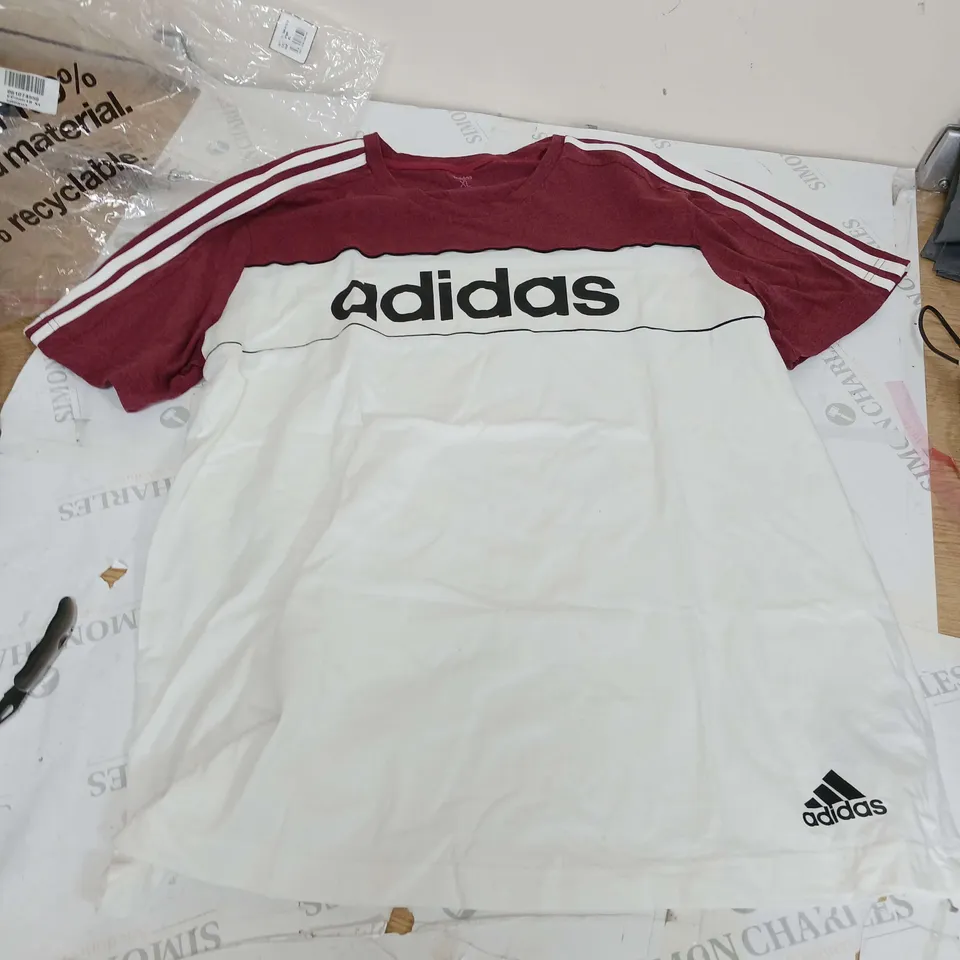 ADIDAS T SHIRT SIZE XL