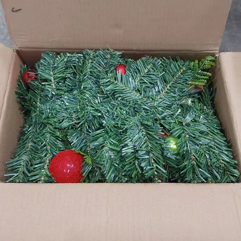 BOXED 270CM CHRISTMAS GARLAND