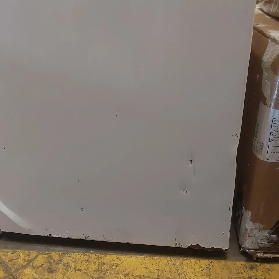 AEG RCB632E3MW - WHITE FREESTANDING 60/40 FROST FREE FRIDGE FREEZER - E ENERGY