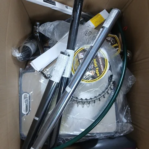 BOX OF APPROXIMATELY 15 ASSORTED HOUSEHOLD ITEMS TO INCLUDE JOIST TAPE , DRAIN BUSTER AND BEDDING