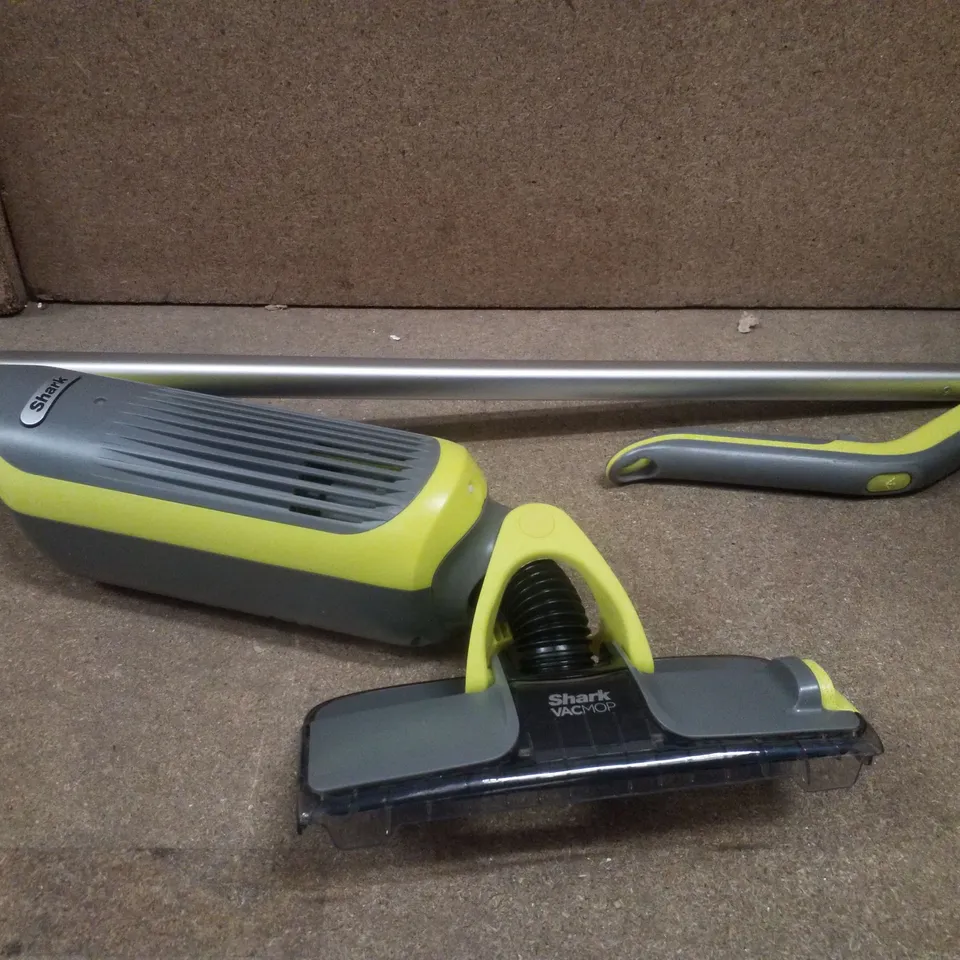 BOXED SHARK VM200UK VACMOP 2-IN-1 CORDLESS VACUUM MOP WITH TARGETED SPRAY 