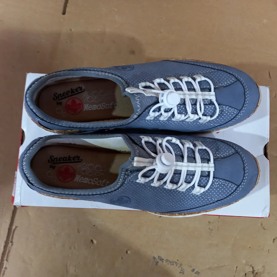 BOXED RIEKER SIZE 6 1/2 BLUE SPORTY SHOE