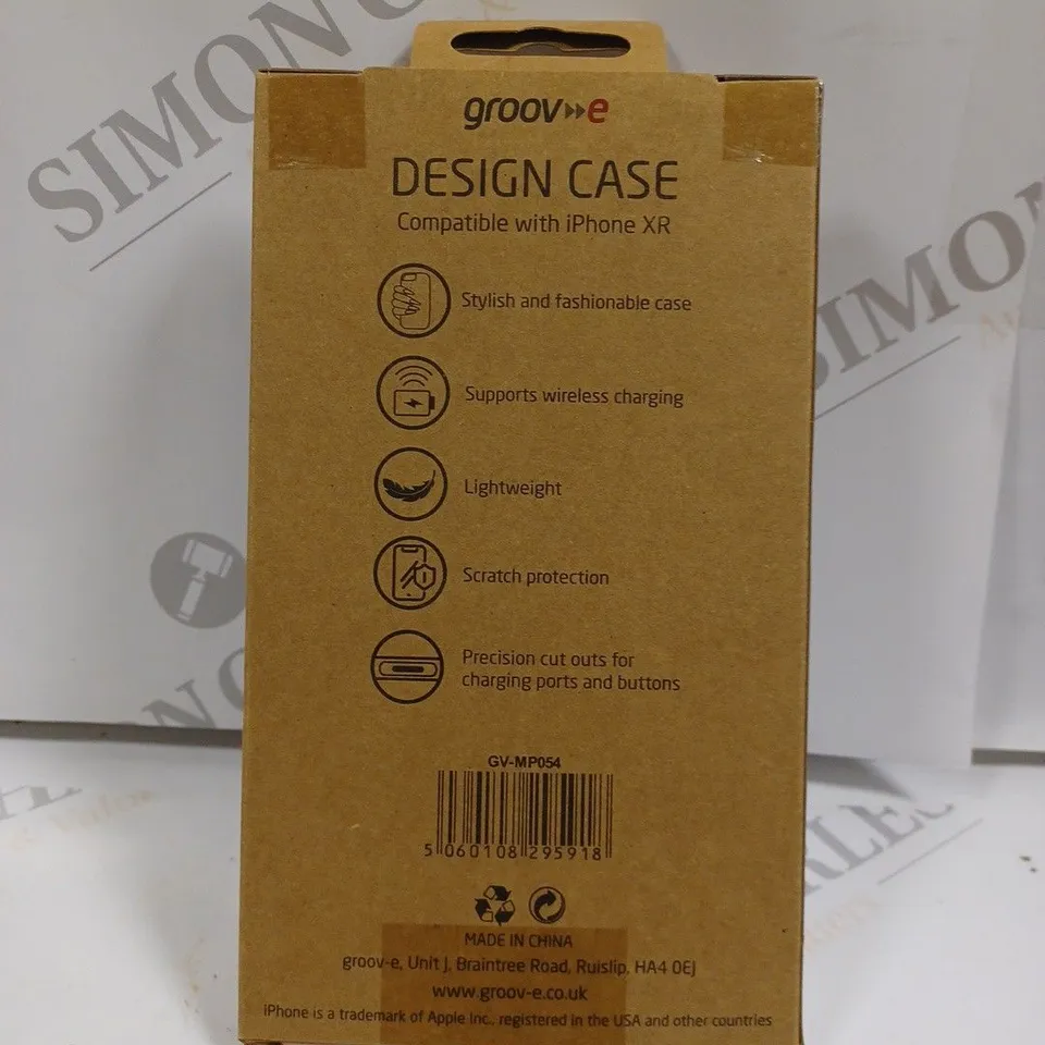LOT OF APPROXIMATELY 100 ANIMAL DESIGN CASES FOR IPHONE XR