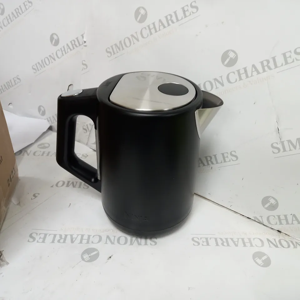 BOXED NINJA PERFECT TEMPERATURE KETTLE KT200UK