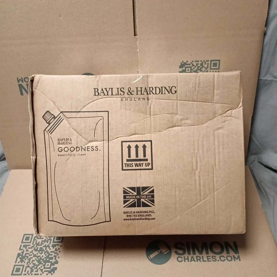 4 X BAYLIS AND HARDING GOODNESS OUD/CEDAR/AMBER 1L NATURAL HAND WASH REFILL