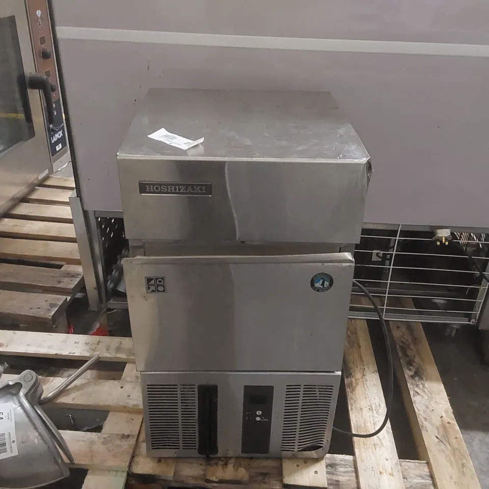 HOSHIZAKI IM-21CNE SELF CONTAINED ICE MACHINE
