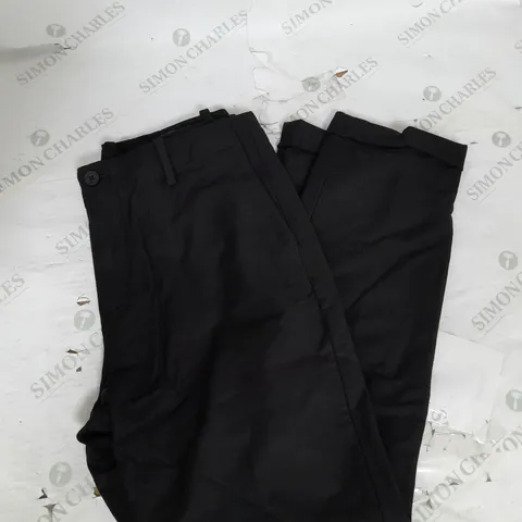 MASSIMO DUTTI TROUSERS IN BLACK SIZE EU 42