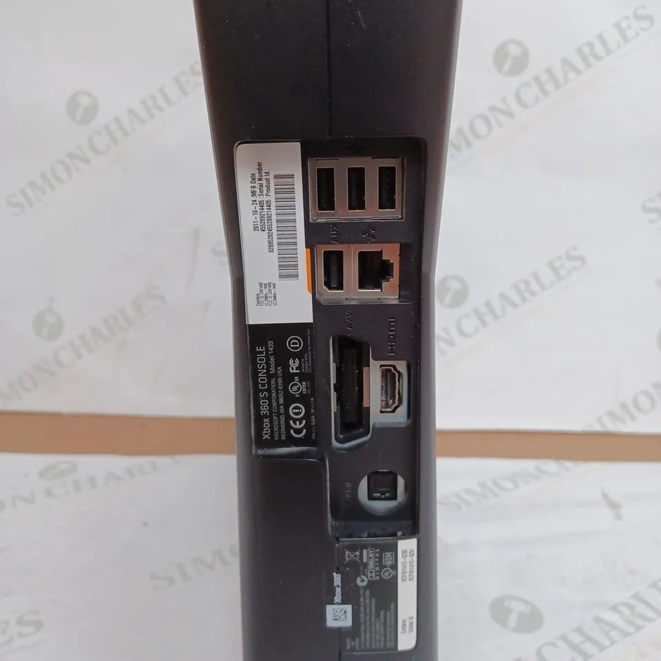XBOX 360 S CONSOLE - MODEL 1439 BLACK