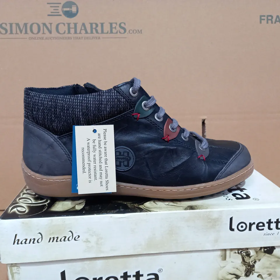 BOXED PAIR OF SIZE 40 LORETTA  GREY FABRIC SHOES 