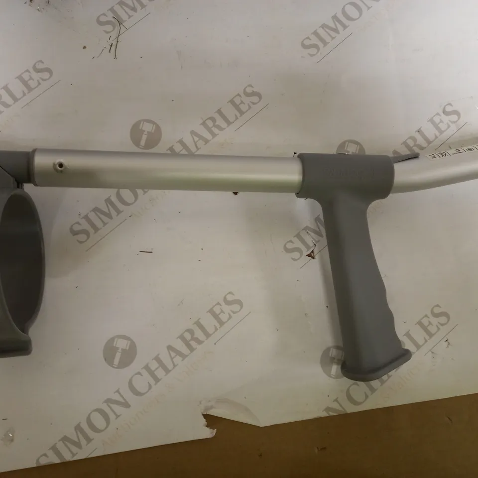 SINGLE ADJUSTABLE COOPERS CRUTCHES HEALTHCARE