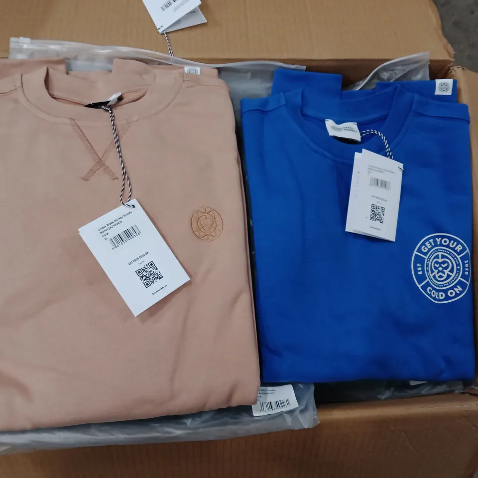 BOX OF MIXED ASSORTMENT OF BRAND NEW BRASS MONKEY CLOTHING ITEMS INCLUDING - SWEATERS, HOODIES - MIXED SIZES - APPROXIMATELY 19X ITEMS