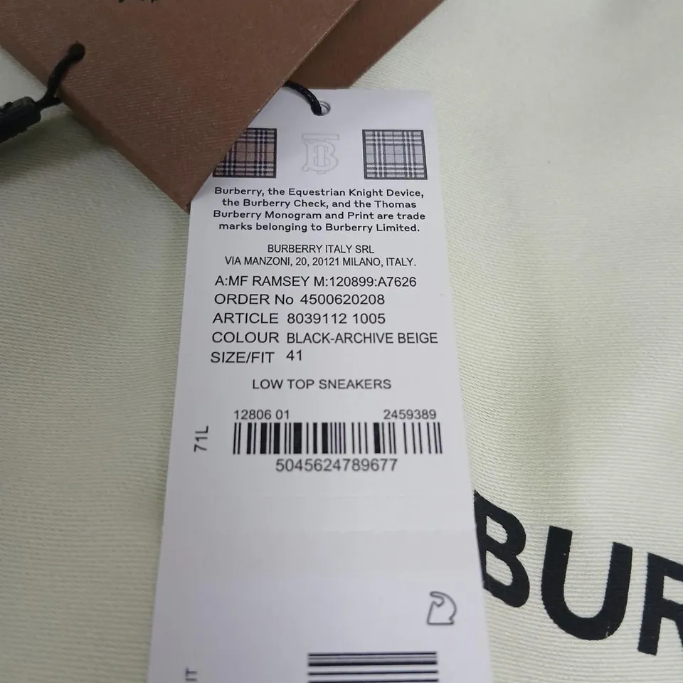 BURBERRY LOW TOP SNEAKERS – BLACK/ARCHIVE BEIGE, UK 7 (EU 41)