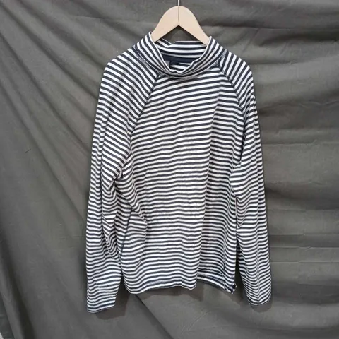 FP MOVEMENT STRIPED KNIT TOP – NAVY & WHITE SIZE L 