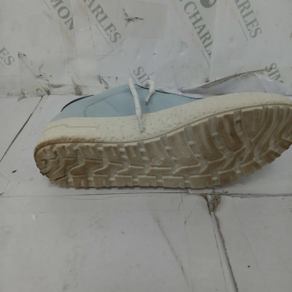 ADESSE ZIP LACE TRAINERS IN BLUE/WHITE - 5