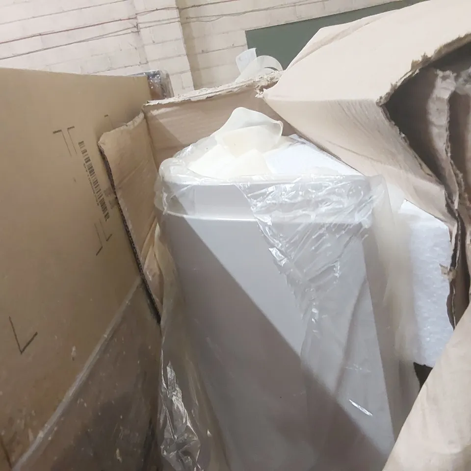 PALLET CONTAINING APPROXIMATELY 15 BOXED 341MM HANDLELSS CURVED DOORS IN CASHMERE GLOSS