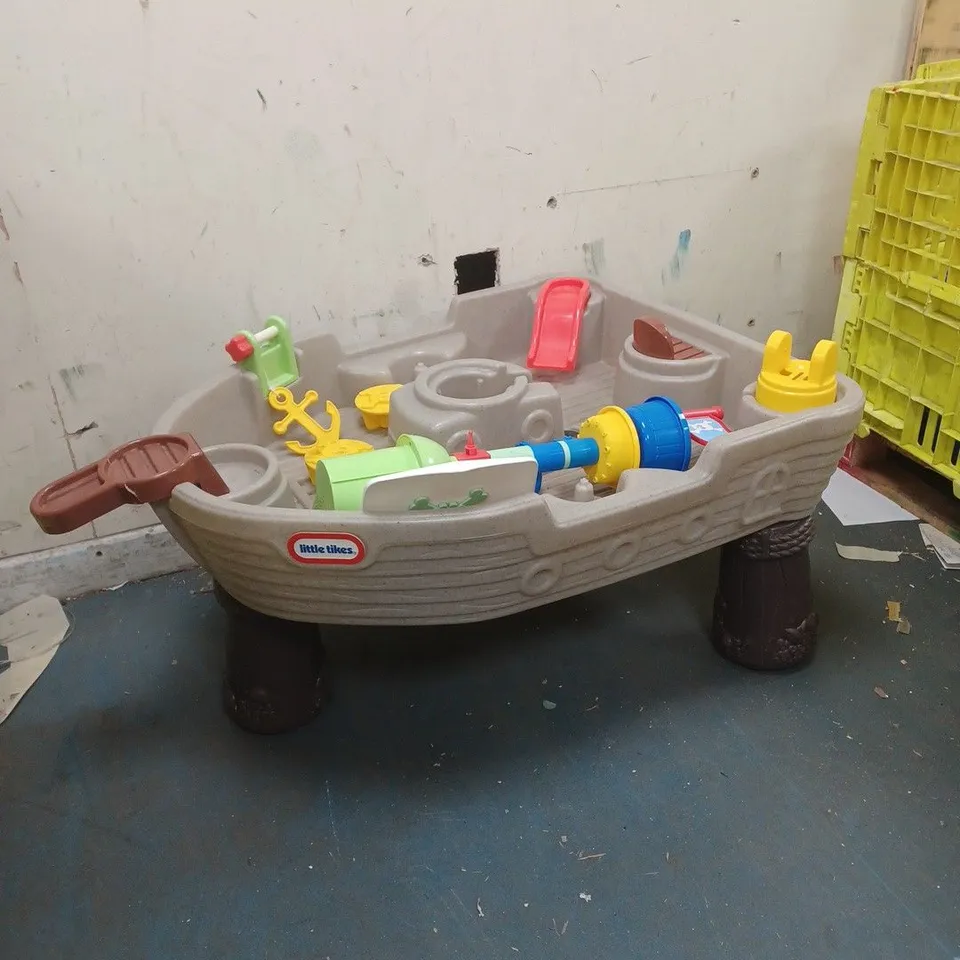 BOXED LITTLE TIKES ANCHORS AWAY SAND WATER TABLE 