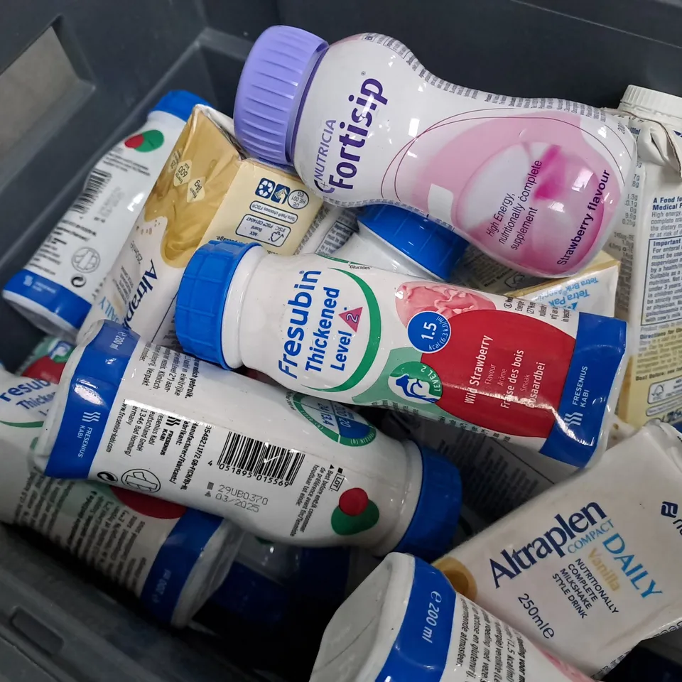 APPROXIMATELY 25 ASSORTED DRINK PRODUCTS TO INCLUDE ATRAPLEN COMPACT DAILY NUTRITION DRINK, FRESUBIN NUTRITION DRINK, NUTRICIA FORTISIP NUTRITION DRINK
