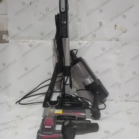 SHARK STRATOS ANTI HAIR WRAP PET PRO VACUUM CLEANER HZ3000UKT