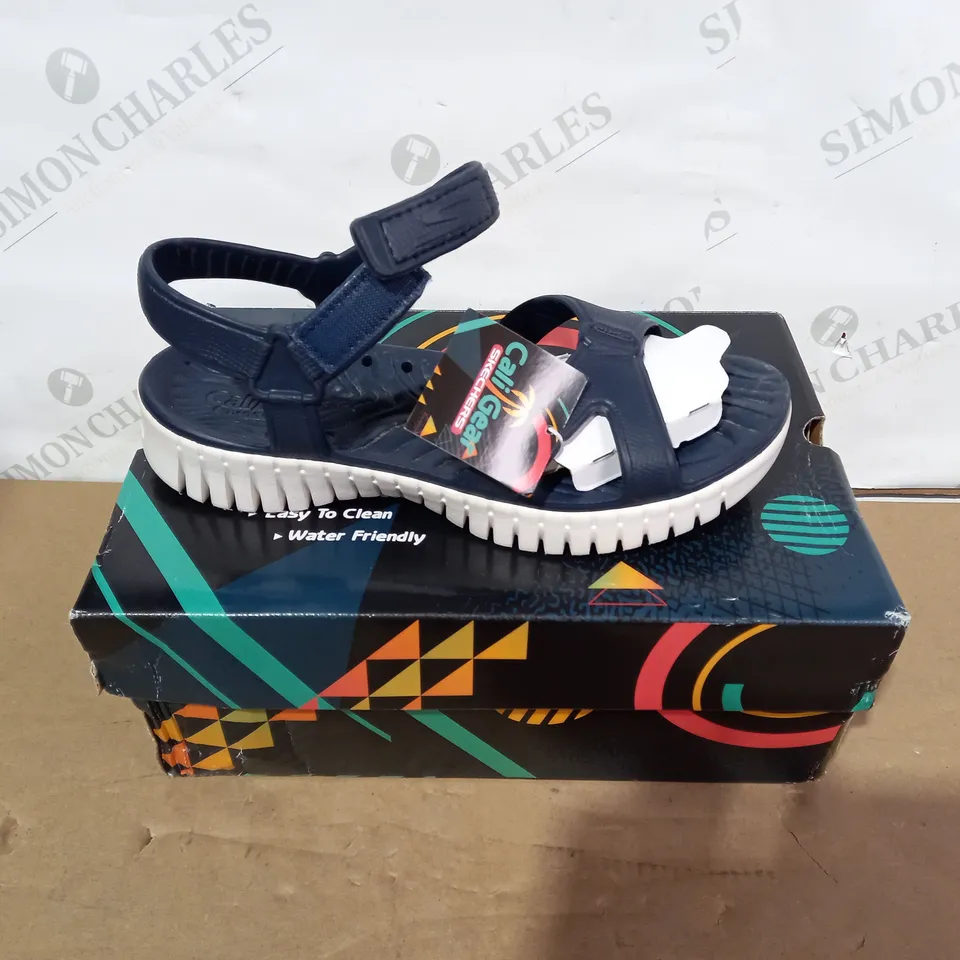 BOXED PAIR OF SKECHERS SANDALS - SIZE 8