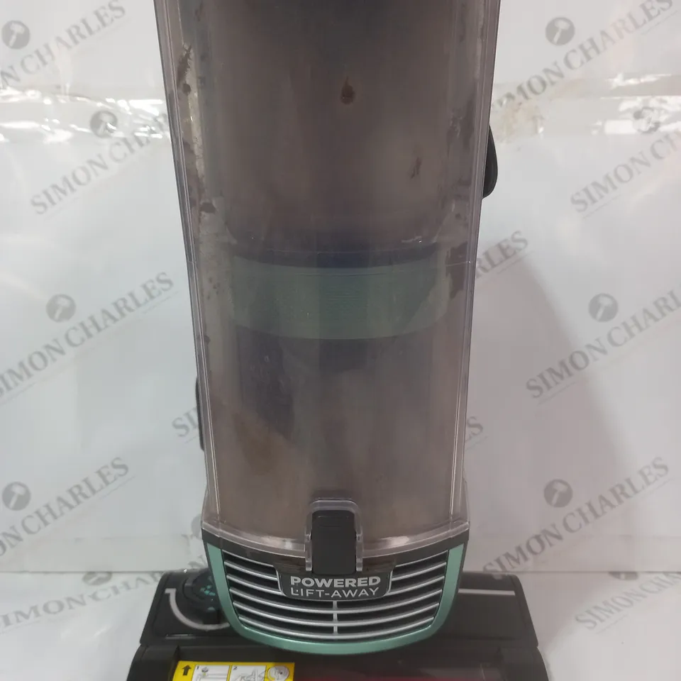 BOXED SHARK STRATOS UPRIGHT VACUUM CLEANER NZ860UK