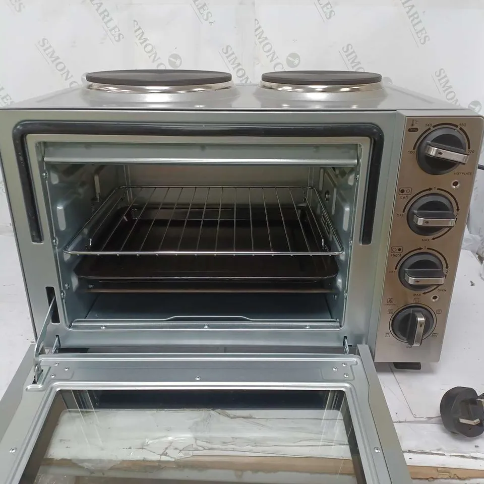 BOXED MORPHY RICHARDS CONVECTION MINI OVEN WITH ROTISSERIE 