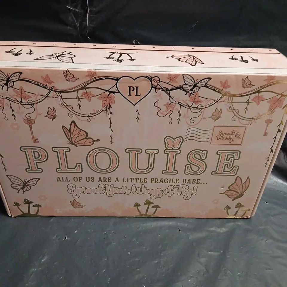BOXED PLOUISE ALL OF US ARE A LITTLE FRAGILE BABE.... SPREAD YOUR WINGS AND FLY MYSTERY BUNDLE