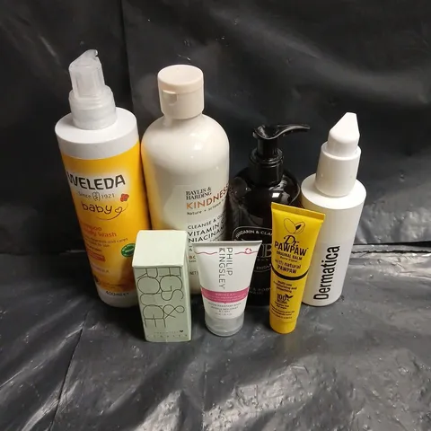 APPROXIMATEY 20 ASSORTED HEALTH AND BEAUTY PRODUCTS TO INCLUDE - DERMATICA GLYCERIN GEL CLEANSER - PHILIP KINGSLEY SWIMCAP MASK - DR PAWPAW ORIGINAL BALM - ETC