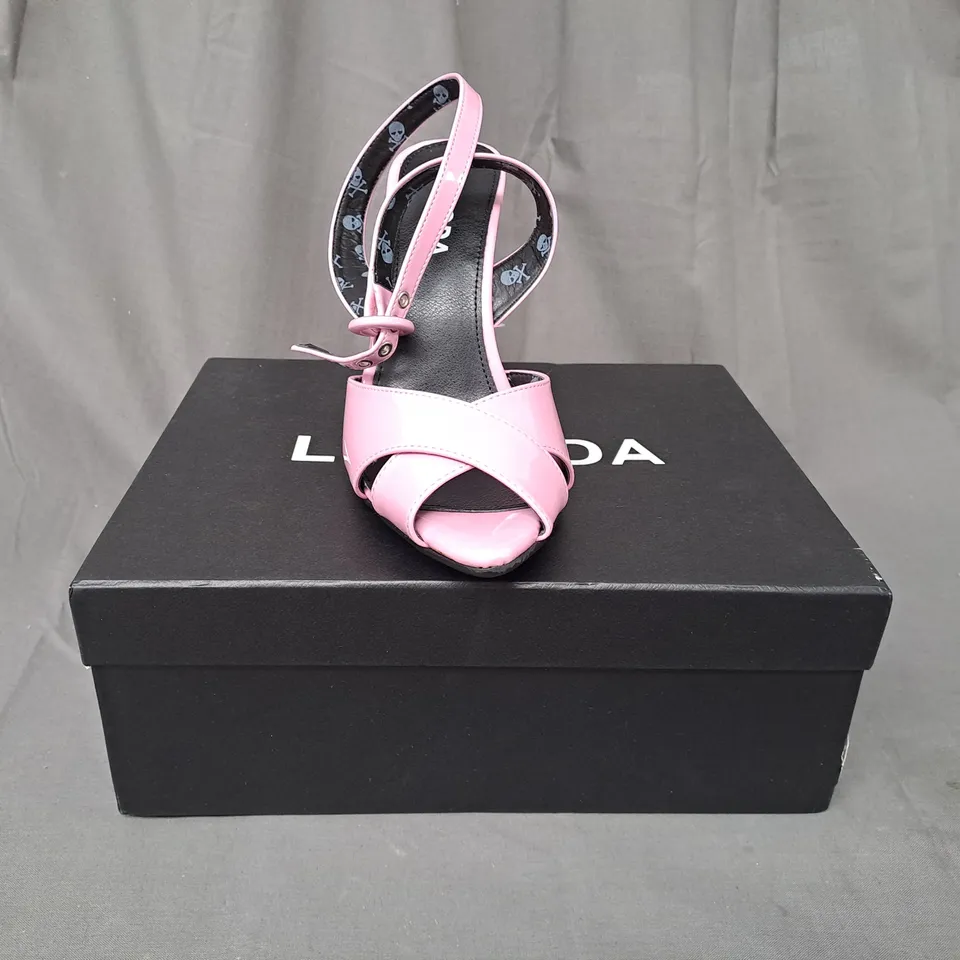 BOXED PAIR OF LAMODA PEEP TOE HEART BLOCK HEEL SANDALS IN PINK EU SIZE 38