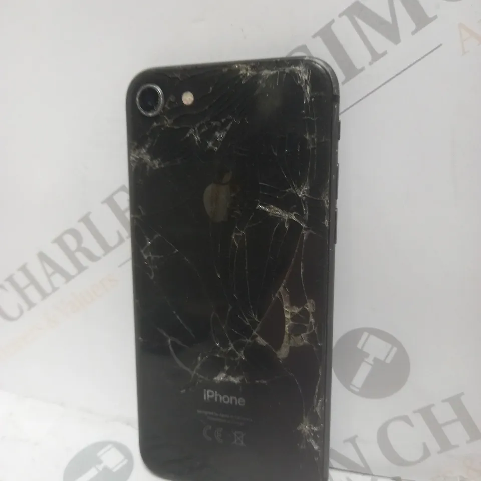 APPLE IPHONE SE SMARTPHONE IN BLACK 	