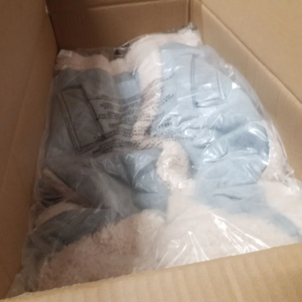 BOX CONTAINING APPROXIMATELY 6 BRAND NEW SIMPLY BE BLUE REGULAR SLEEVELESS DENIM GILETS - SIZE 18