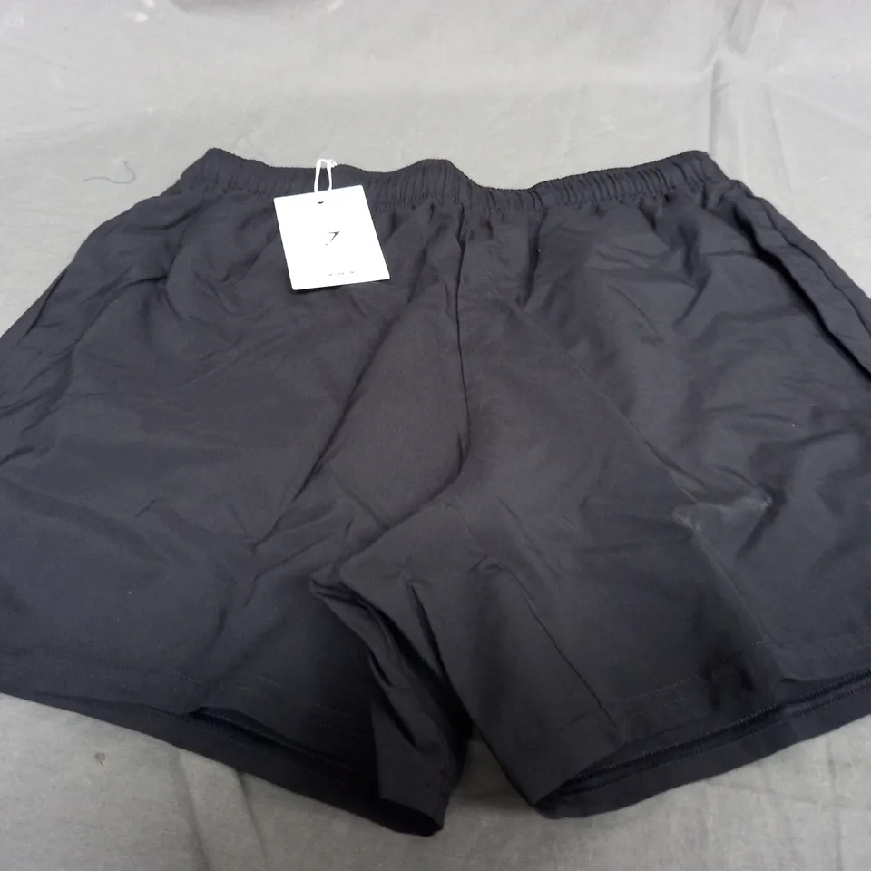 GYMSHARK ARRIVAL 5 SHORTS - M
