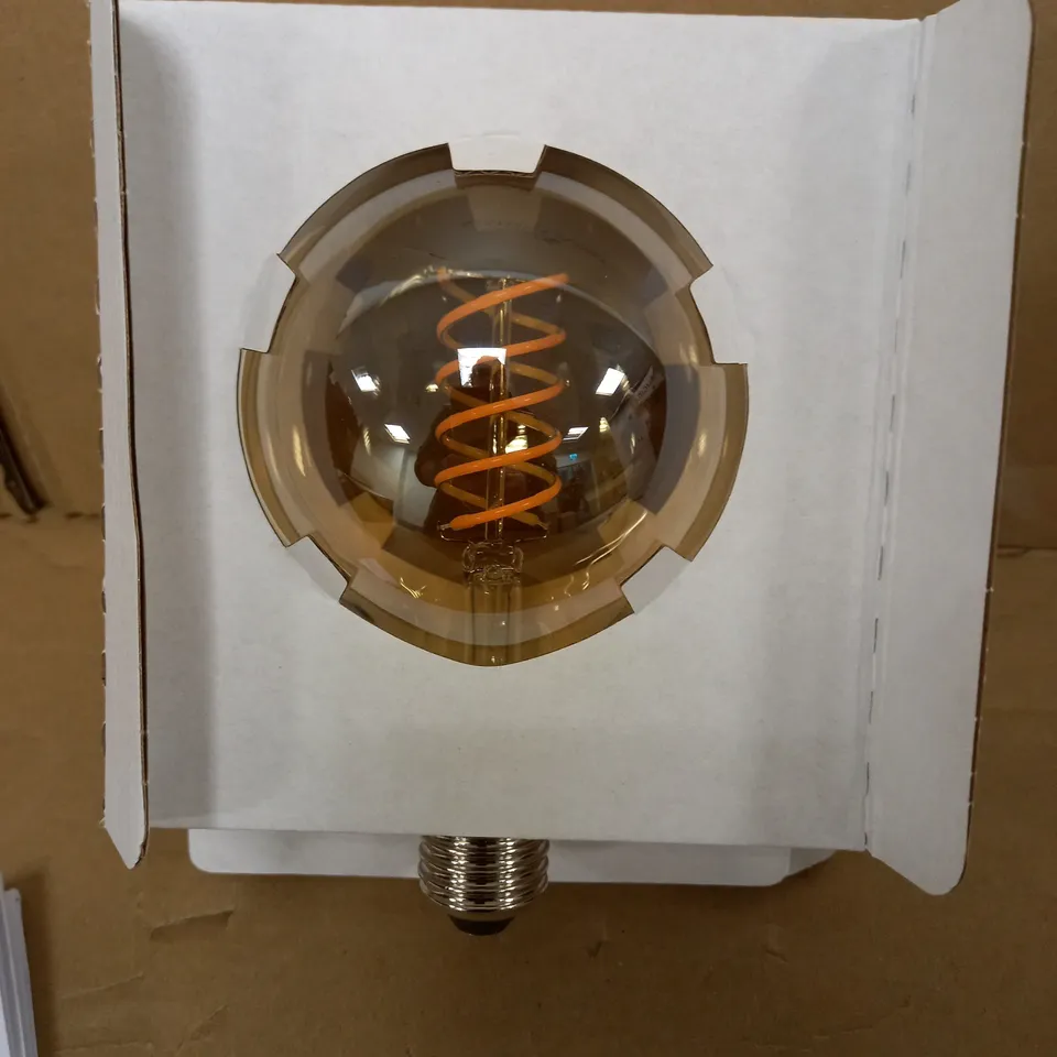 1 X PHILIPS HUE WHITE SINGLE FILAMENT BULB G93 E27