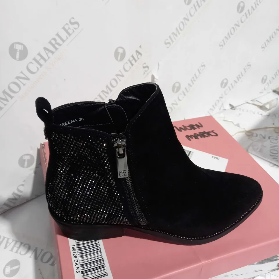 BOXED PAIR OF MODA IN PELLE KATREENA CRYSTAL ANKLE BOOTS, BLACK - SIZE 5