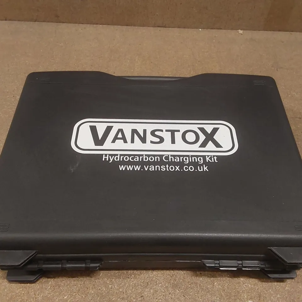 VANSTOX HYDROCARBON CHARGING KIT
