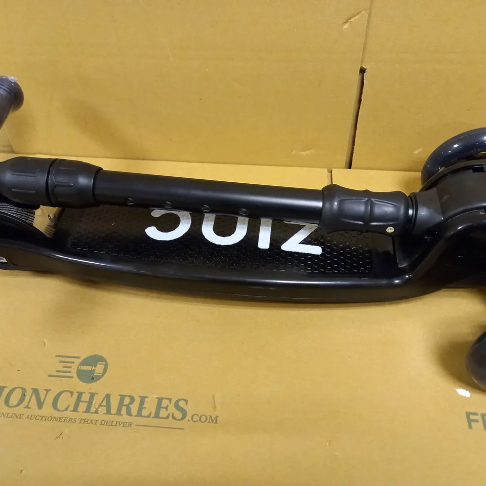 ZINC THREE WHEELED FOLDING T-MOTION SCOOTER RRP £54.99