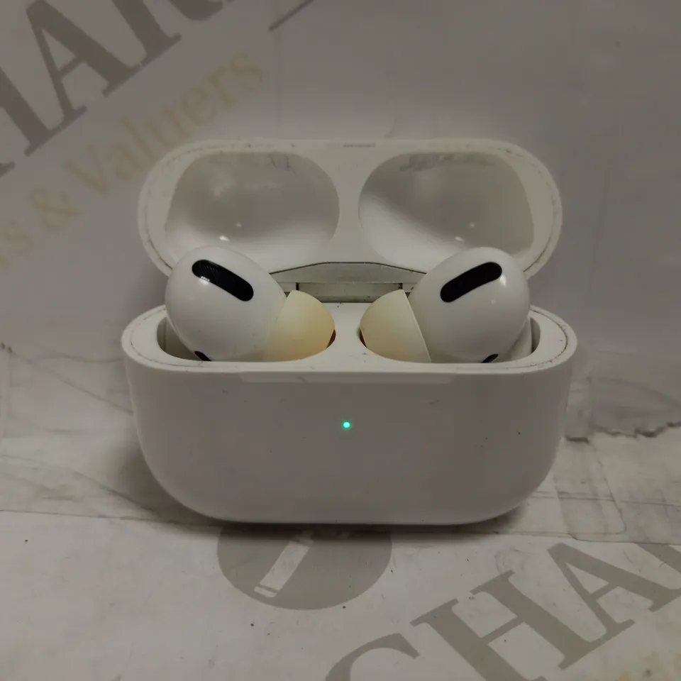 APPLE AIRPODS PRO
