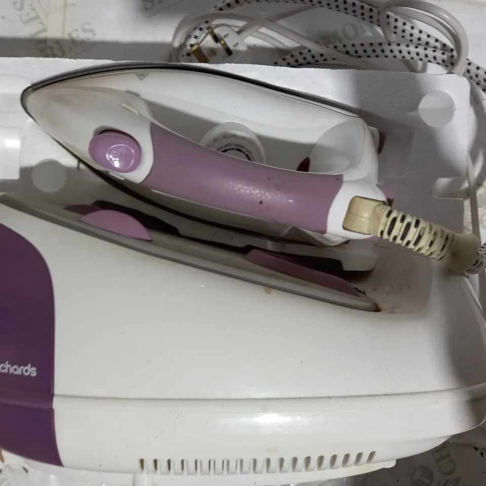 MORPHY RICHARDS JET STEAM GENERATOR IRON 333020 PINK/WHITE