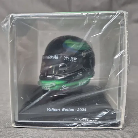 SPARK 1:5 SCALE STAKE KICK SAUBER FORMULAR ONE TEAM HELMET MODEL - VALTTERI BOTTAS 2024