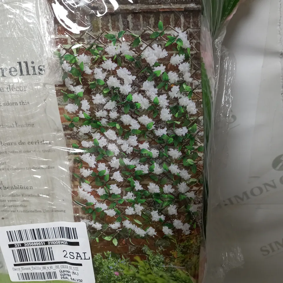 CHERRY BLOSSOM TRELLIS 180 X 60 CM  RRP £32.99