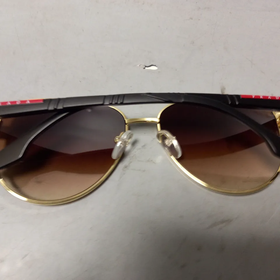 BOXED PRADA 4021 SUNGLASSES 