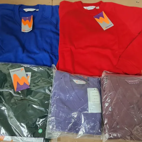 LOT OF APPROXIMATELY 125 ASSORTED SCHOOL JUMPERS IN VARIOUS SIZES AND COLOURS