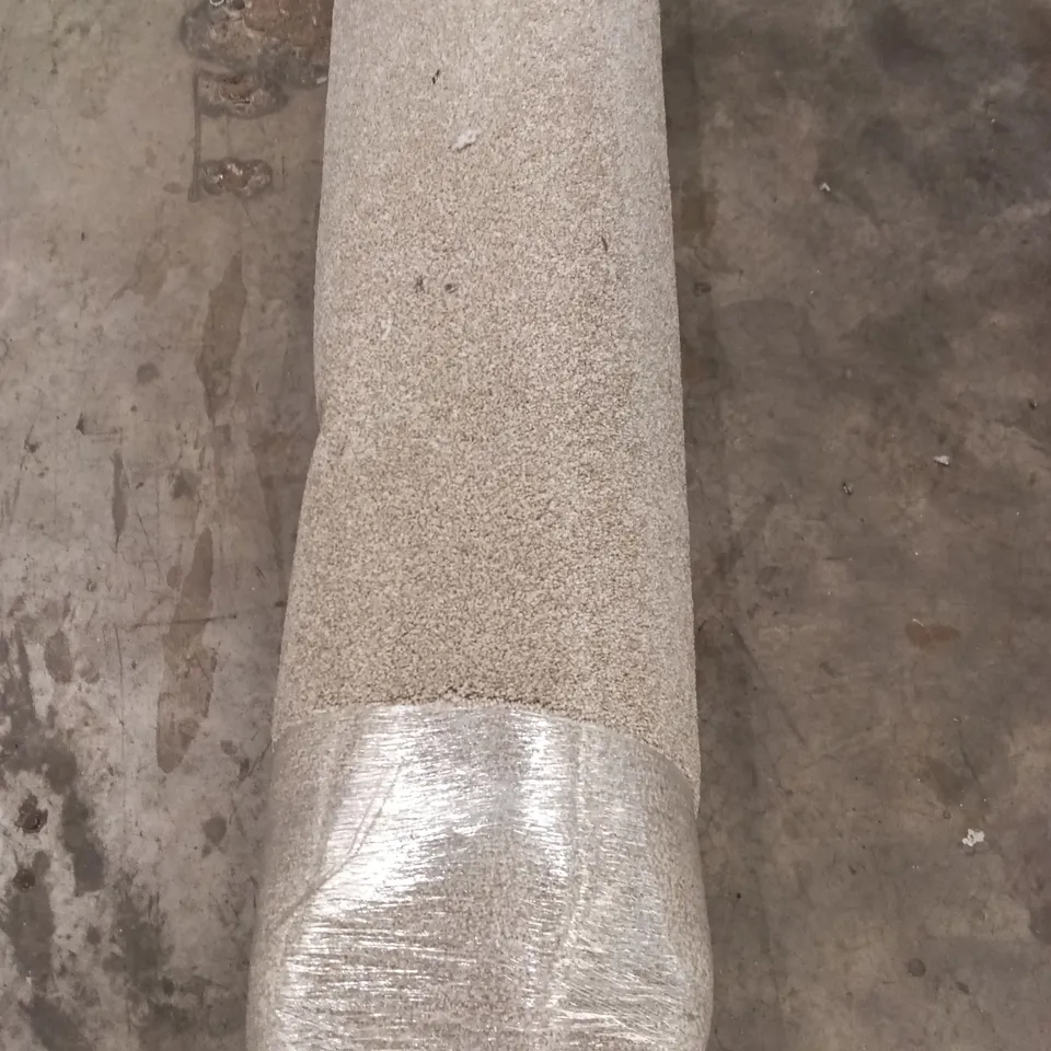 ROLL OF HOMESPUN TWIST URBAN CHIC APPROX SIZE: 2M X 4M