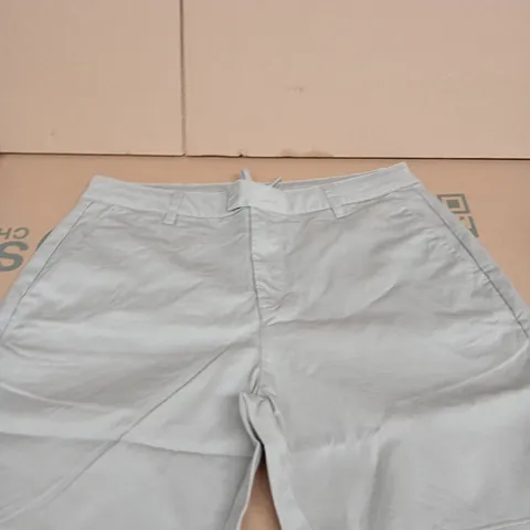 ARNE TAILORED CHINO SHORTS IN STONE – SIZE 34R