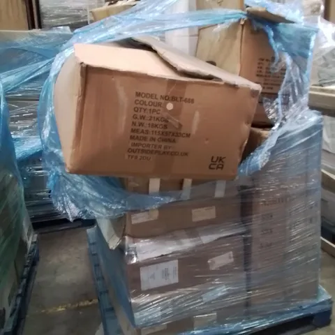 PALLET OF ASSORTED HOUSEHOLD GOODS AND PRODUCTS TO INCLUDE;VACUUM CLEANER,JACKET,SPANDEX HEAD BAND,GOTLAND WHITE METAL PARTS,DISCUS RACK