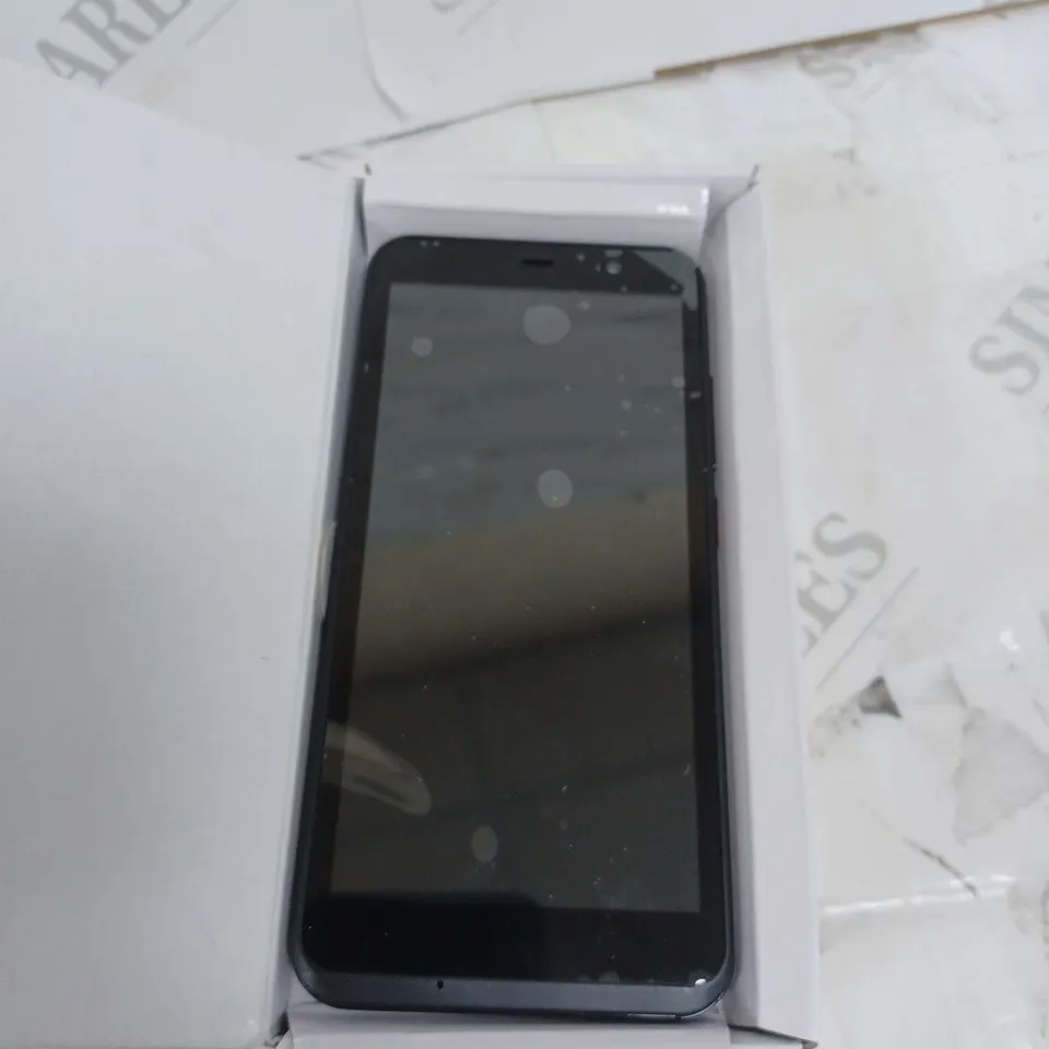 BOXED BLAUPUNKT SMART PHONE - SM 05
